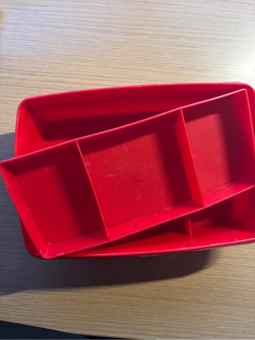 Tupperware storage container - Picture 2 of 5